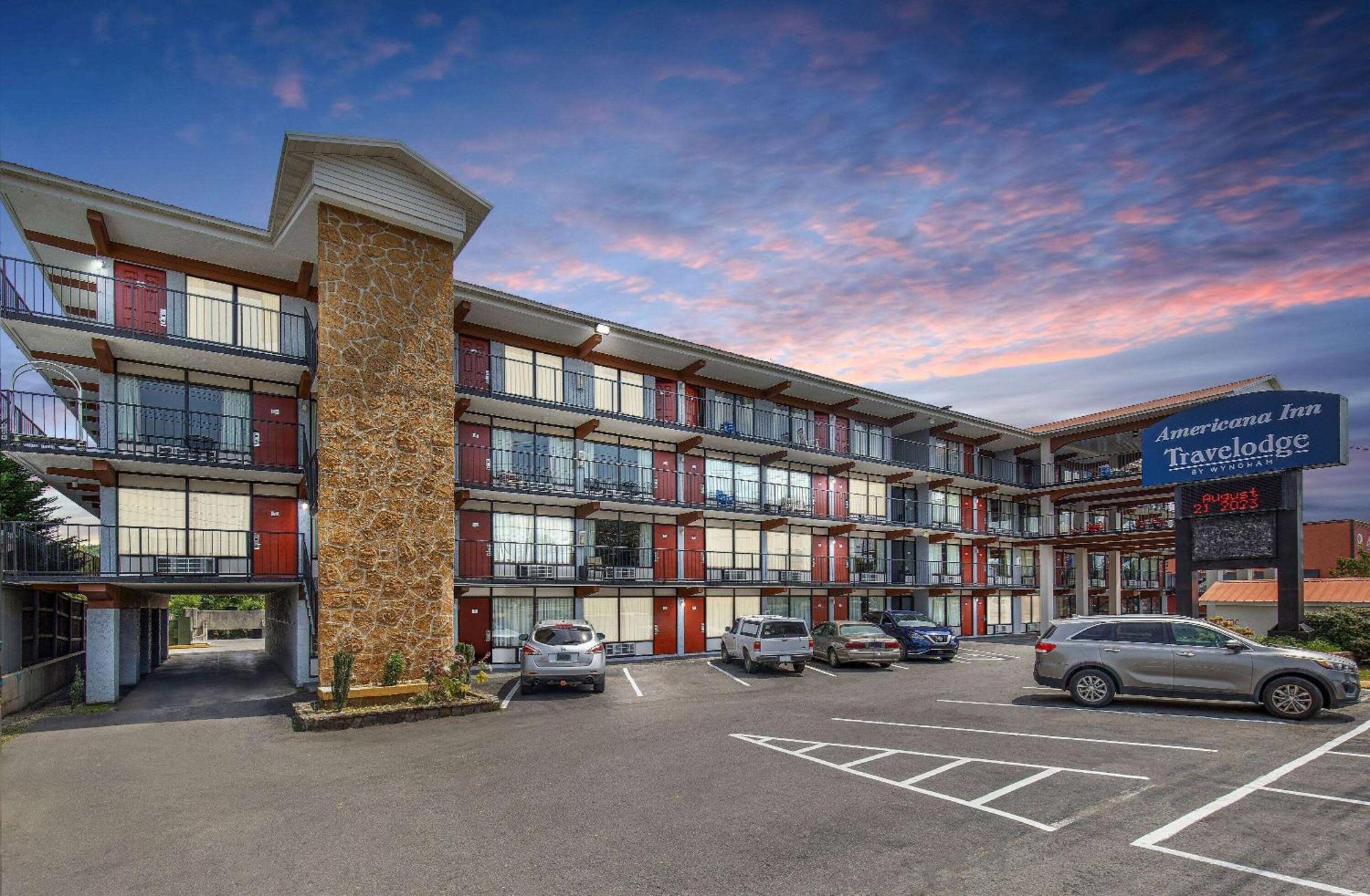 Americana Inn A Travelodge By Wyndham Pigeon Forge Exterior photo